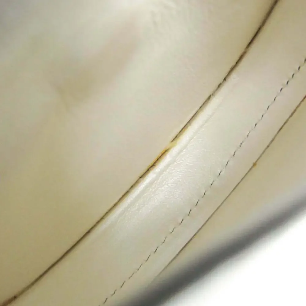 CHANEL White Pearl Leather Wallet
